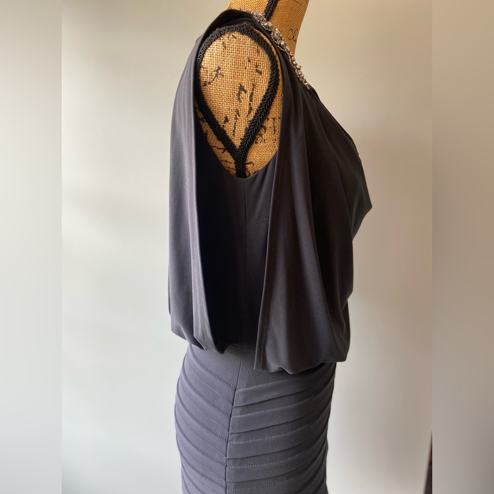 Cache Charcoal Sleeveless Formal/Cocktail Dress with Embellished Details Sz 2 - Picture 4 of 10